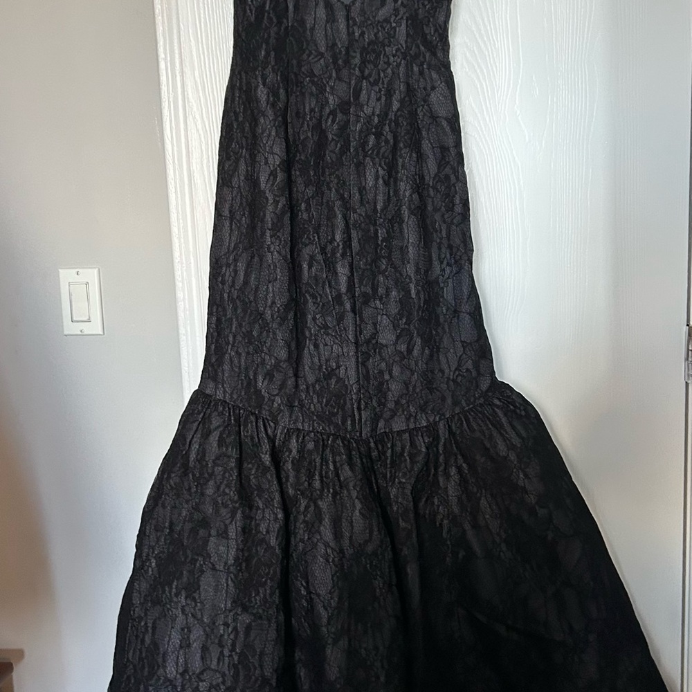 TRULY Black Lace Mermaid Maxi Dress